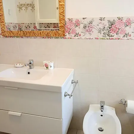 Se115 - Marotta, Delizioso Bilocale Con Posto Auto ماروتّا